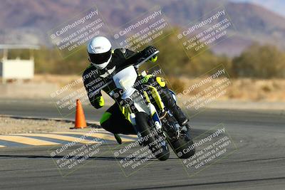 media/Jan-09-2022-SoCal Trackdays (Sun) [[2b1fec8404]]/Turn 14 (10am)/